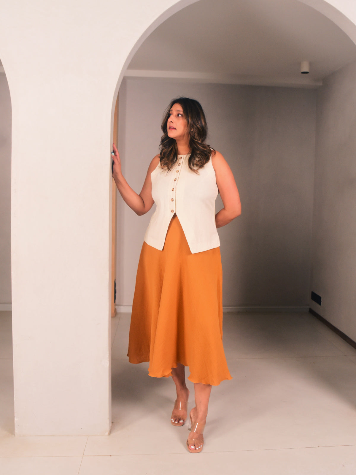 Amara Flared Linen Vest