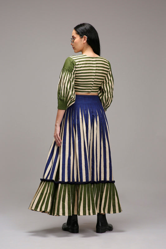 Egg-Shell Striped Crop Top & Skirt Set (2 PCS)