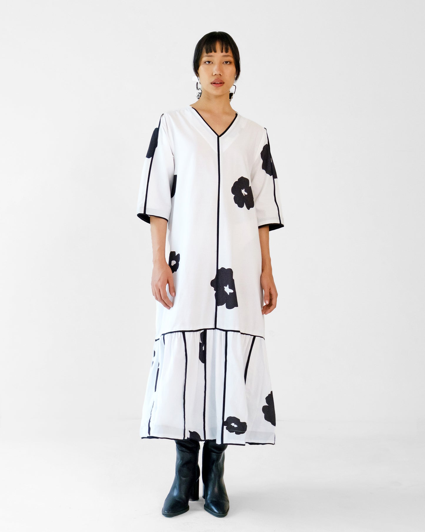 White Black Poppy Applique Cotton Dress