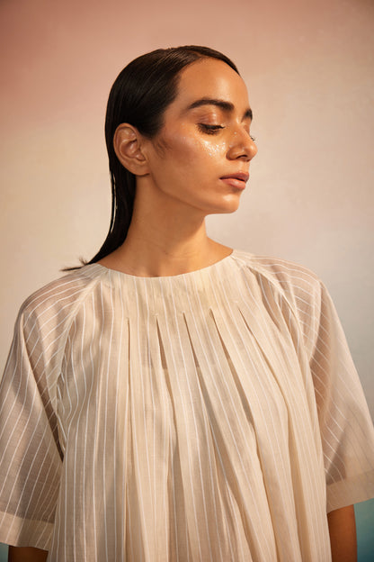 Orihime Box Pleat appliqué Dress