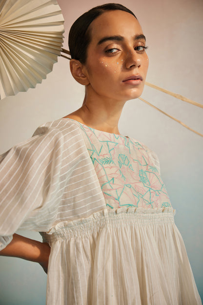 Hakanai Square Sleeve Top Set