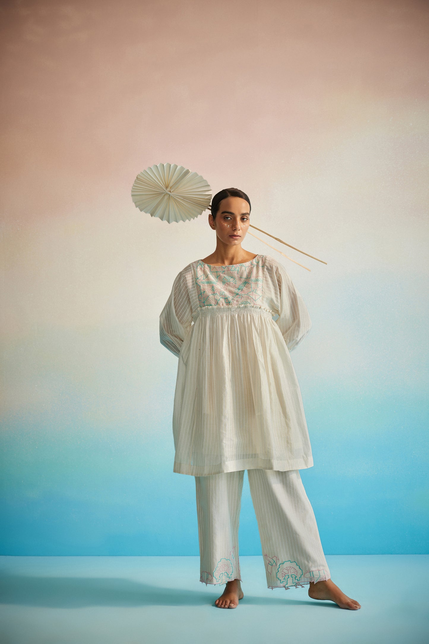 Hakanai Square Sleeve Top Set