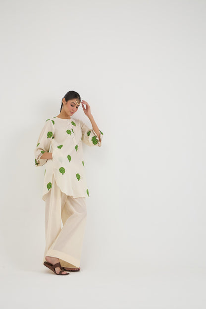 Off White Artichoke Set