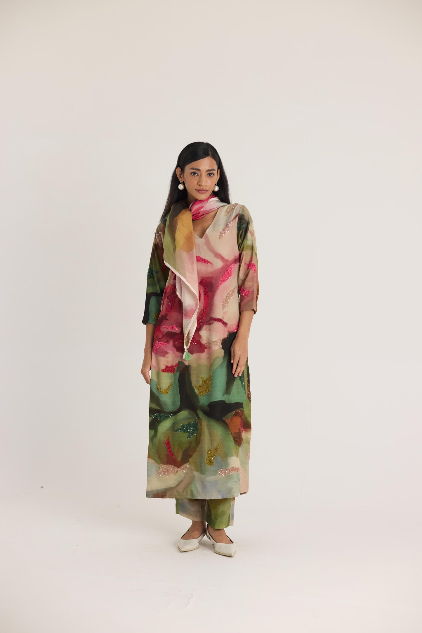 Tilly Emroidered Long V Neck Kurta Set