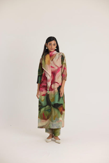 Tilly Emroidered Long V Neck Kurta Set