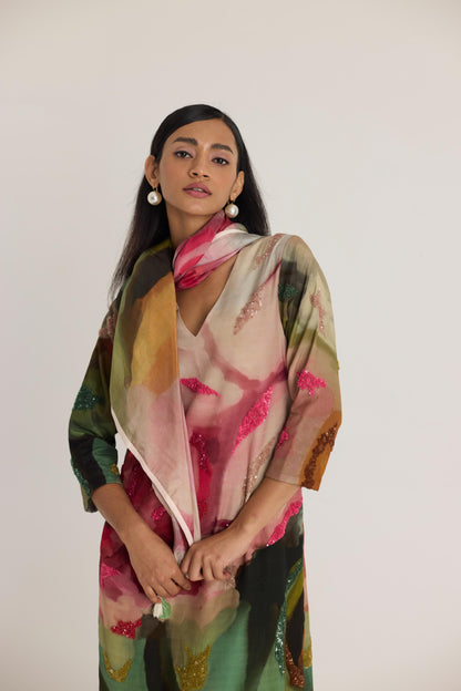 Tilly Emroidered Long V Neck Kurta Set