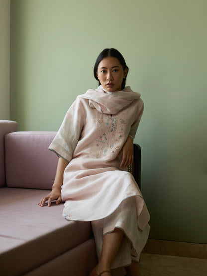 Vira Hand-Emboidered Linen Kurta Set - Blush