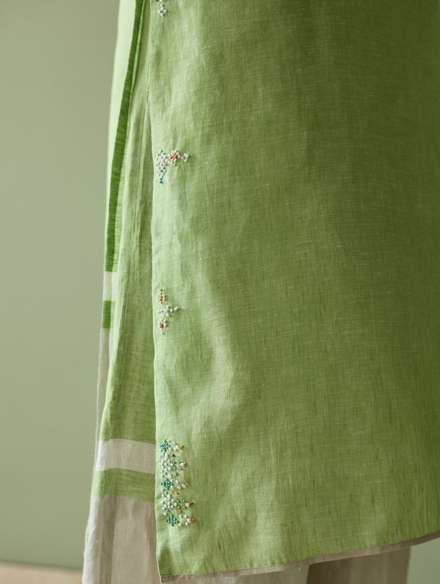 Vira Hand-Emboidered Linen Kurta Set - Meadow
