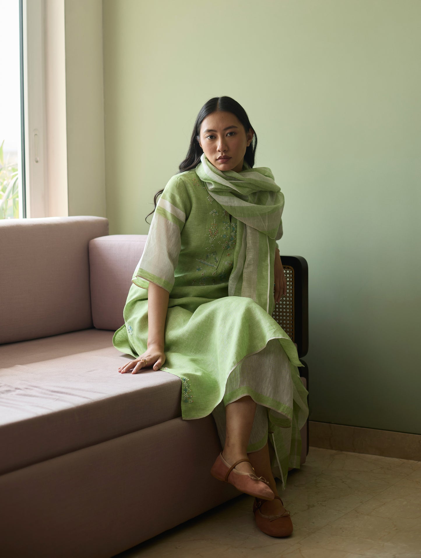 Vira Hand-Emboidered Linen Kurta Set - Meadow