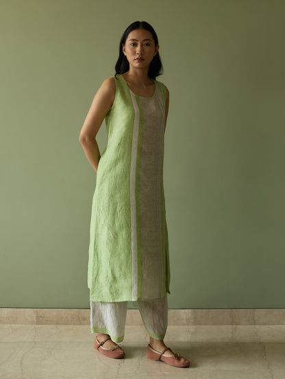 Yara Sleeveless Border Linen Kurta Set - Meadow