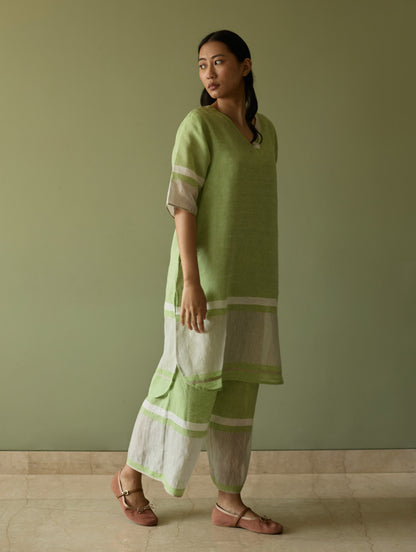 Iva Pleated Border Linen Kurta Set - Meadow