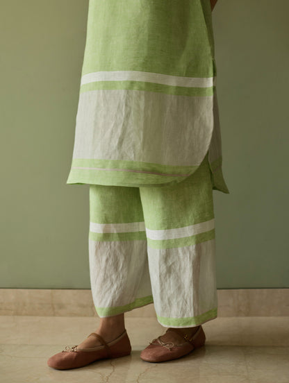 Iva Pleated Border Linen Kurta Set - Meadow