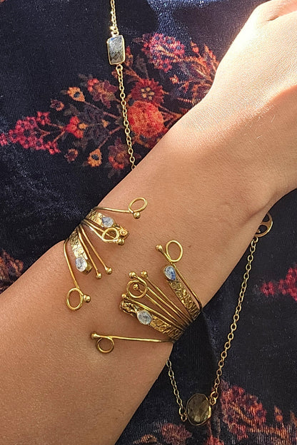 Moonstone Dew Drop Kadha