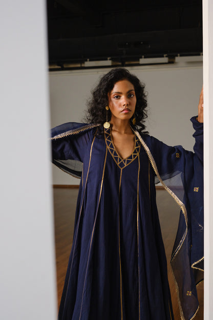 Tara Gown with Dupatta