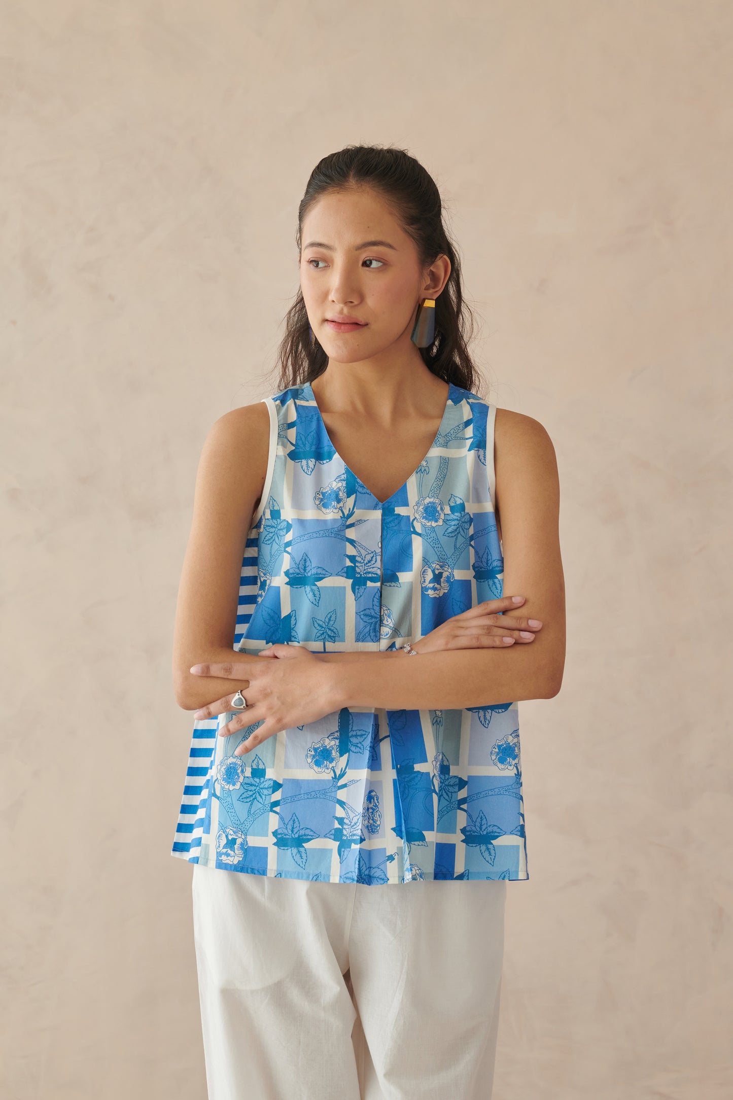 Vaya Blue White Mosaic Floral Top
