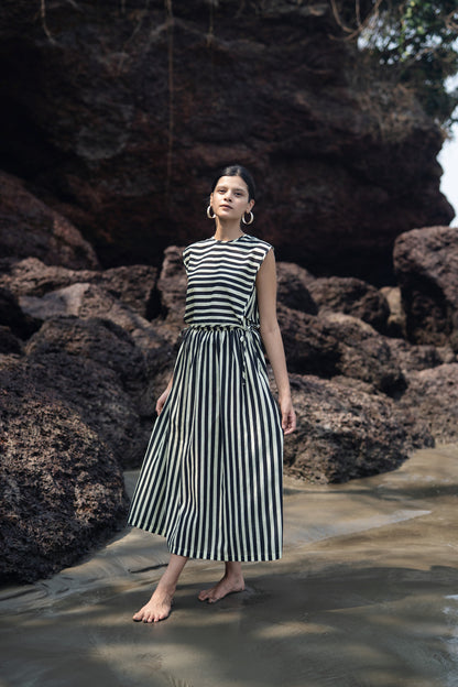 Wrap Top (Black & White)